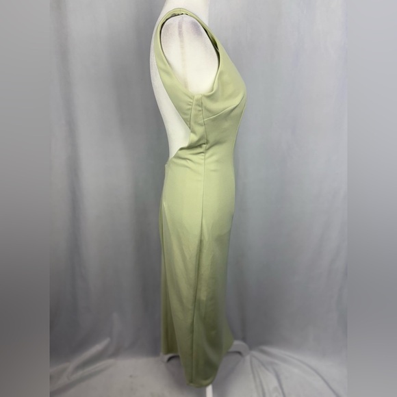 V neck midi  dress - Picture 2 of 3